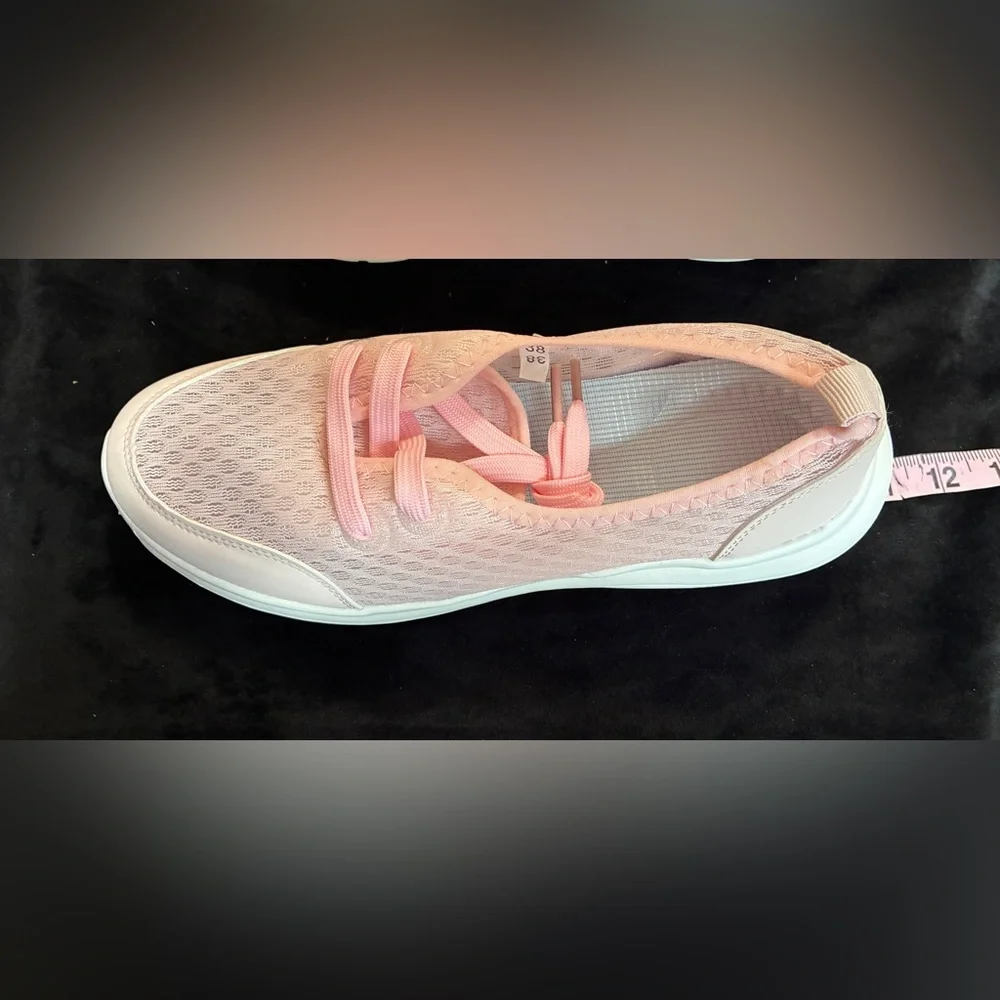 Women's Generic Soft Sole Slip Casual Flat Sneaker Size 38 (equals 7.5-8) NWOT
